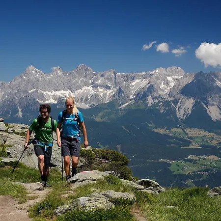 Апартаменты Gia *